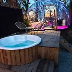 럭셔리텐트 Dome Design By Out & *
